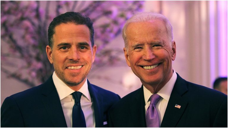 Mac store owner describes encounter with drunk Hunter Biden: Here is why he ‘washed his hands’ after checking laptop with password ‘an*lf*ck69’