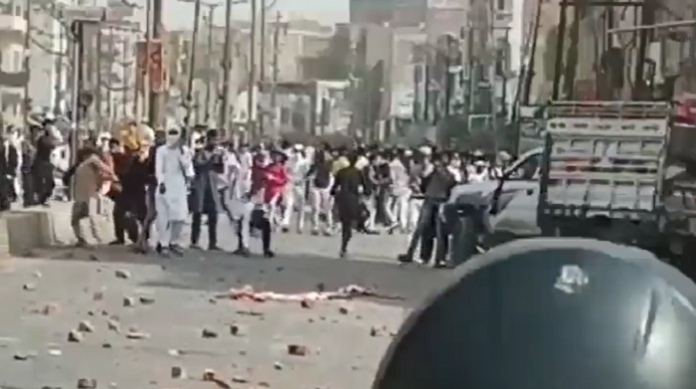 Violence erupts in Kanpur as Islamists protest against the BJP leader Nupur Sharma after Namaz