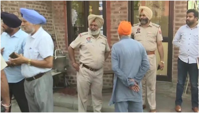 Two brothers, Sudhir and Ashish Malik injured in a clash outside Khalsa College