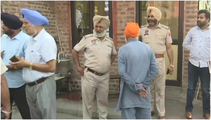 Punjab: Gunshots fired, clashes erupt outside Amritsar’s Khalsa College leave two brothers injured, police call it a ‘routine crime’