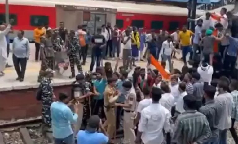 ‘Target railways’ toolkit activated: Congress workers stop train while protesting against Rahul Gandhi’s ED questioning and Agnipath Scheme