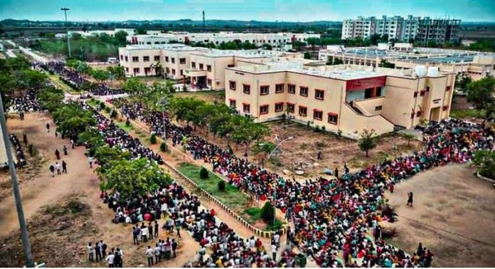 Thousands of students at the IIIT in Basara are on strike for the third day in a row