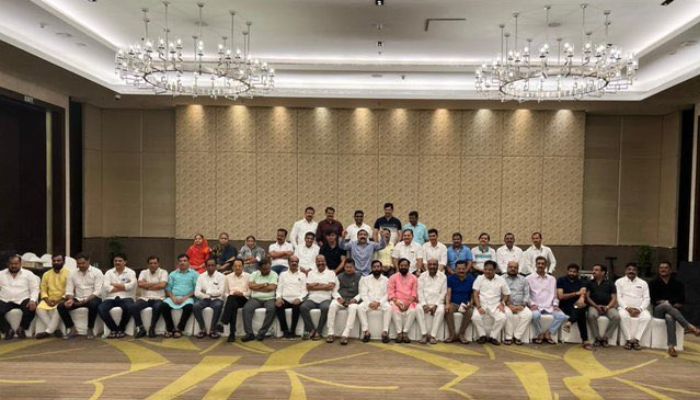 Show of Strength of Shiv Sena rebel MLAs: 42 MLAs along with Eknath Shinde seen at Radisson Blu Hotel in Guwahati