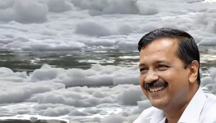 Toxic foam reappeared on Yamuna river