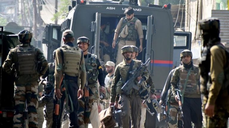 Encounter in Jammu & Kashmir: Terrorists who killed bank manager Vijay Kumar eliminated by security forces, killers of Rajni Bala trapped