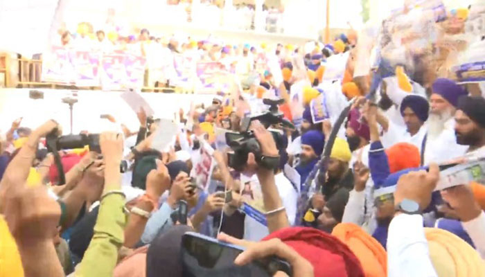Amritsar: Pro-Khalistan slogans raised at Harmandir Sahib on Operation Blue Star anniversary, warning issued to Govt of India while police watched