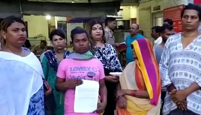 Prayagraj: Eunuch accuses another eunuch of forcibly converting her into Islam, demands police action