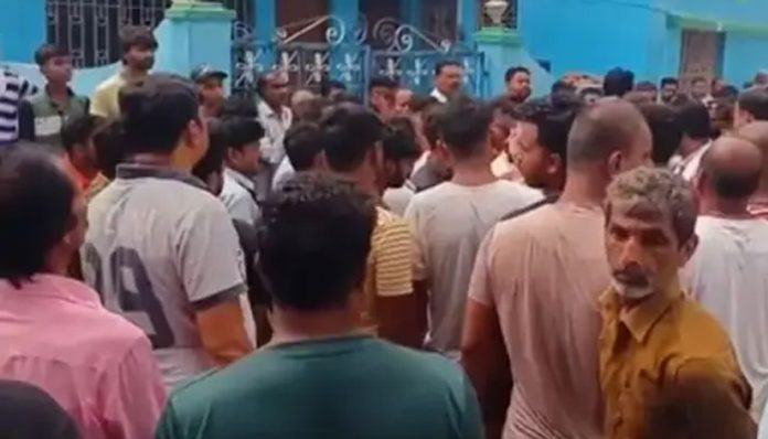 People gathered outside mosque where Maulvi was killed