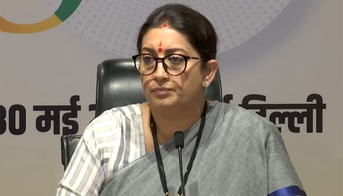 “Is it true”: Smriti Irani lashes out at Arvind Kejriwal for giving clean chit to money laundering accused Satyendra Jain, asks 10 questions
