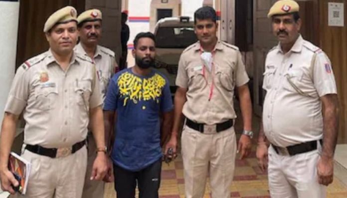 Delhi: One Firoz Khan arrested for killing his 'friend' Munna over an extra roti