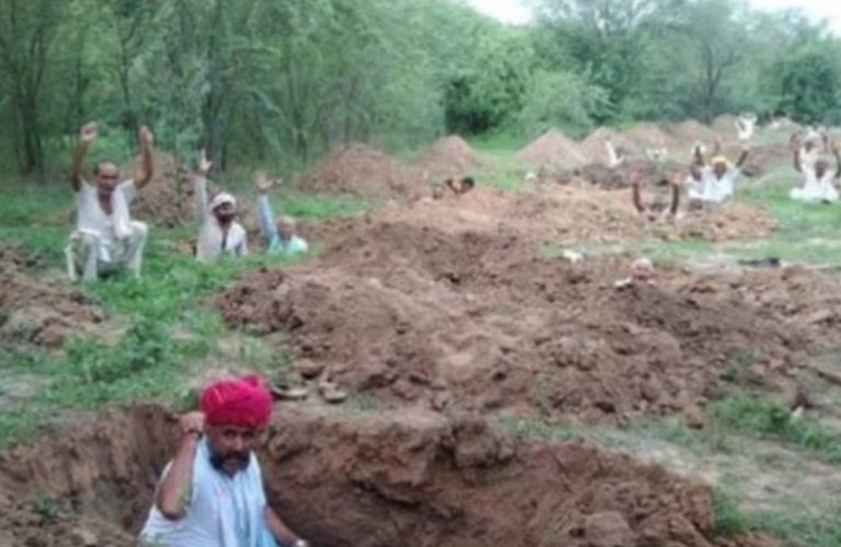 Rajasthan: BJP Kisan Morcha protests against delimitation of gram panchayats in Deeg, accuse Gehlot govt of favouring Muslims
