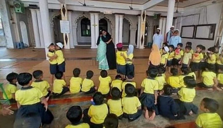 Karnataka: Private school takes kids to mosque on the eve of Bakrid, Hindu groups launch protest