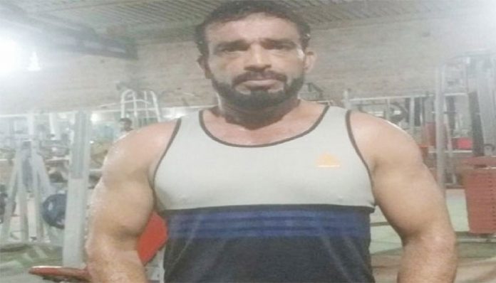 AAP Councilor Akbar Bholi shot dead