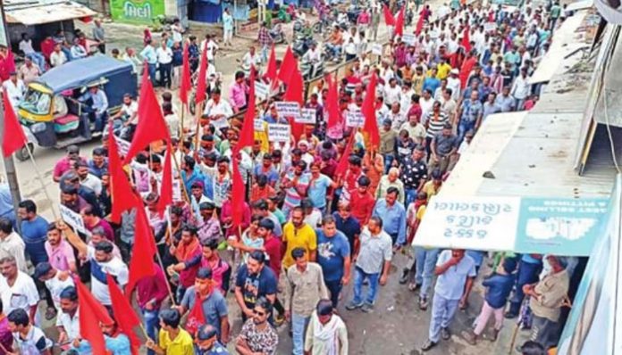 Hindus in Ambaji Gujarat organized rally and Bandh