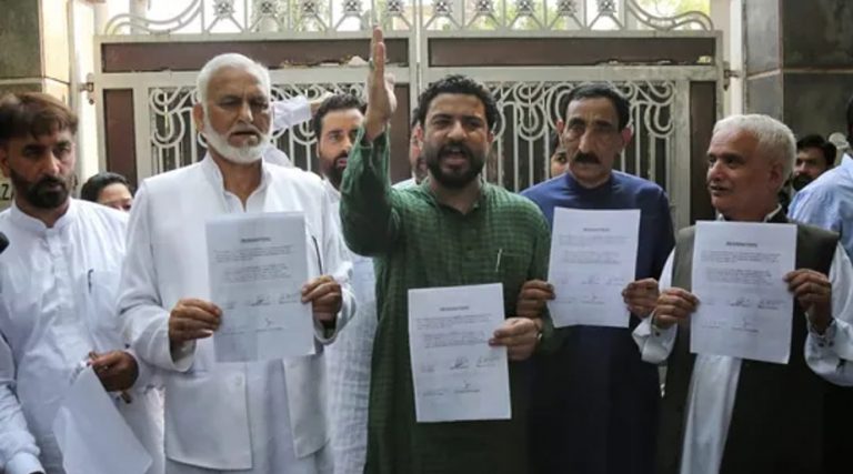 Six Jammu & Kashmir Congress leaders quit as Ghulam Nabi Azad says he will form a new party post-resignation