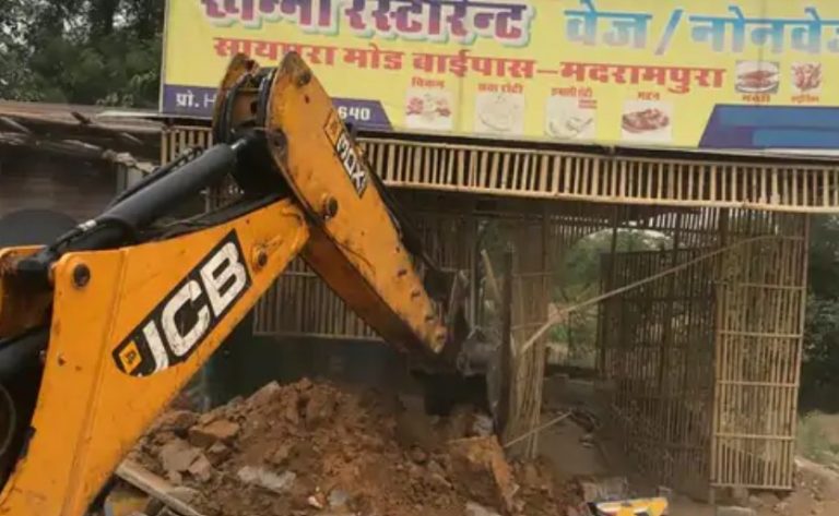 Jaipur: Municipal officers fear being implicated in fake bribery and molestation cases for conducting anti-encroachment drives