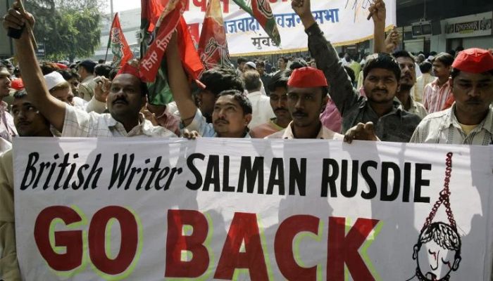 The ‘Satanic’ saga: When Islamists ran riot in Mumbai and intimidated a Professor in Jamia Millia Islamia