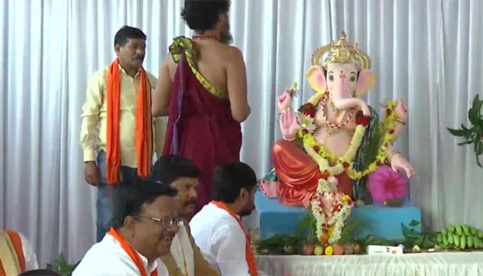 Ganesha idol installed at Hubbali-Dharwad Eidgah Ground
