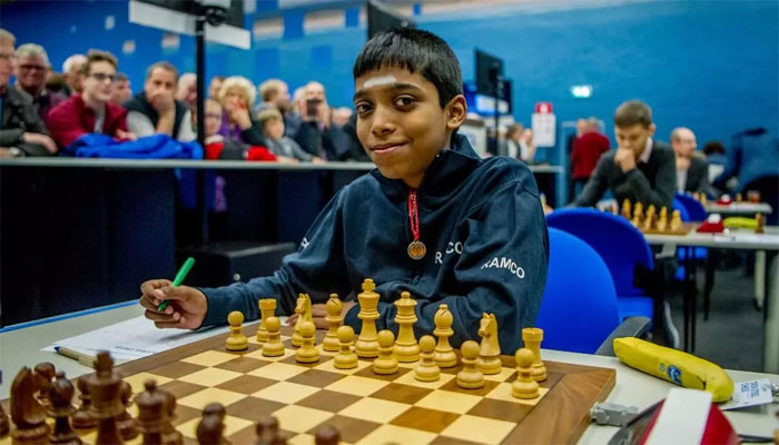 Touching Image Of R Praggnanandha's Mother Goes Viral As He Enters Chess  World Cup Semis