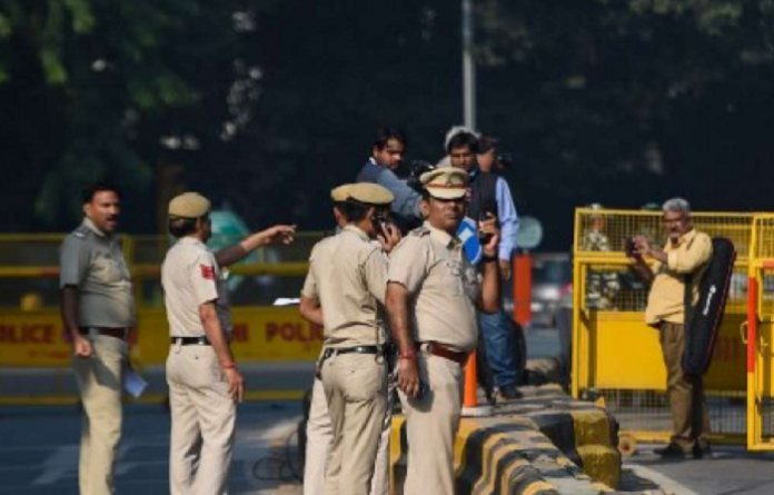 Delhi Police arrests two Afghan nationals, seize Methamphetamine, heroin worth over Rs 1, 200 crores