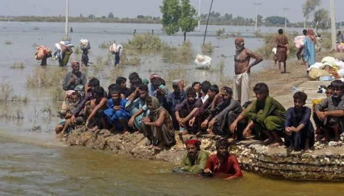 Pakistan: Hindu temple opens its gates to help the flood-affected people in Balochistan