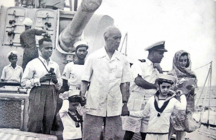 As Congress tries to portray 'Container Yatra' as frugal, here is how 'The Family' considered national assets as private property