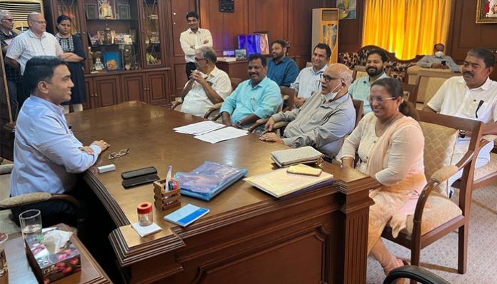 Goa Congress MLAs shifted to BJP