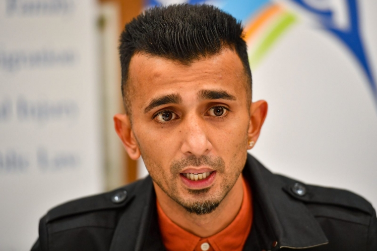 Birmingham, England: Islamist Shakeel Afsar asks Hindus to declare that they do not support BJP and RSS, amid threats of violence
