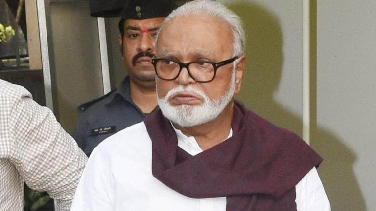FIR against NCP leader Chhagan Bhujbal for issuing death threats to a man for sending a video to him where the Minister was insulting Hindu deities
