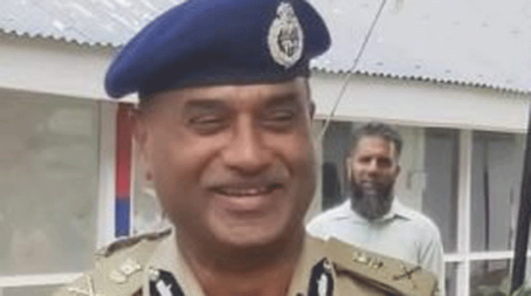 Terrorists murder Kashmir cop ahead of Amit Shah’s visit to ‘warn Hindutva regime’