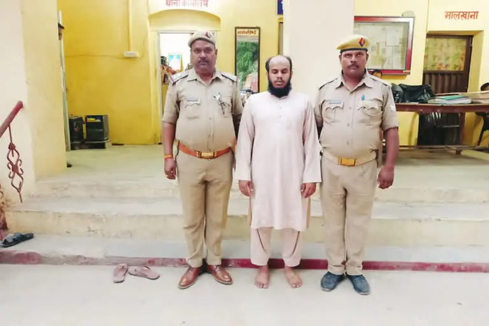 Unnao: Maulvi Abdul Rahim arrested for attempting to rape a 5-year-old girl in madrasa