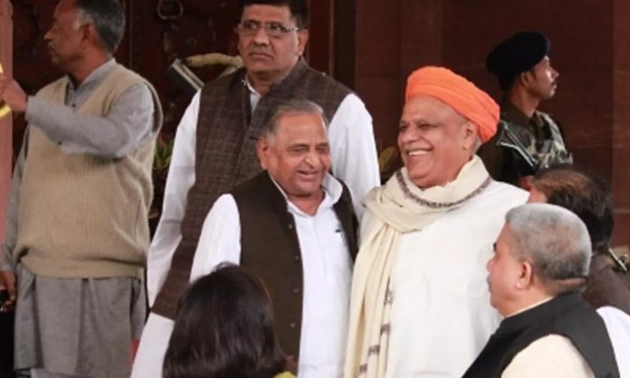 BJP MP Virendra Singh announces auditorium of Mulayam Singh Yadav