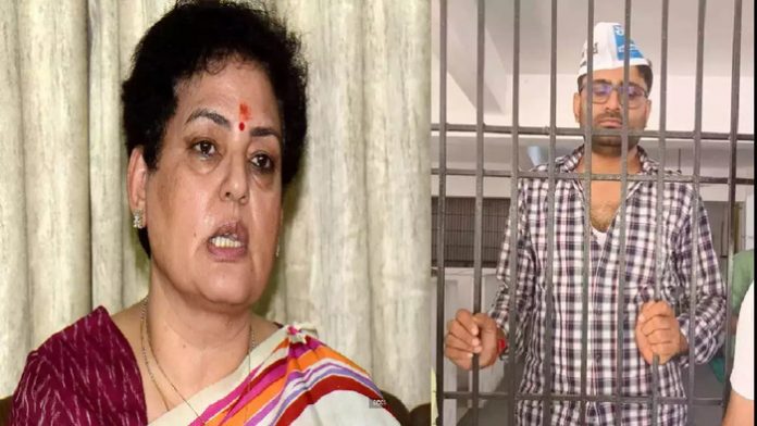 NCW President Rekha Sharma alleges that she was threatened by 100 150 people for summoning AAP leader Gopal Italia