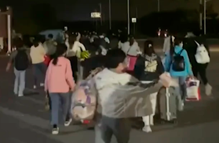 China: Violent protests erupt at Foxconn’s iPhone plant over COVID regulations, employees clash with security personnel