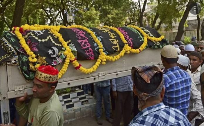 Morbi tragedy: 40 graves dug in one night