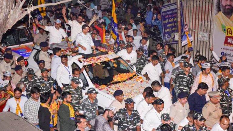 Deputy Commissioner exposes lies by AAP and Arvind Kejriwal, says no stone was pelted during the Surat roadshow: Details
