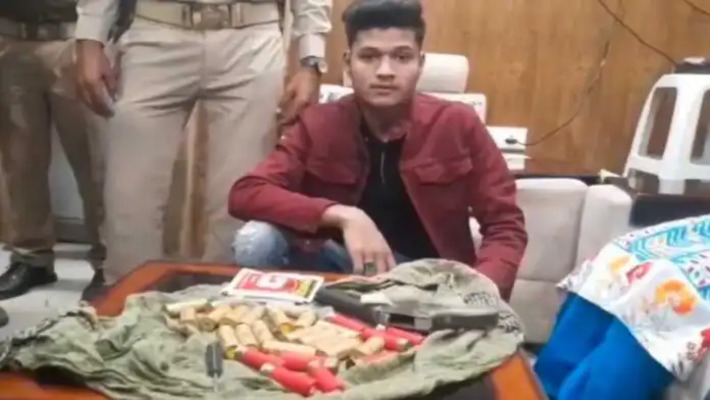 Uttar Pradesh: Bike borne Shoaib opens fire on Aligarh Muslim University campus, arrested