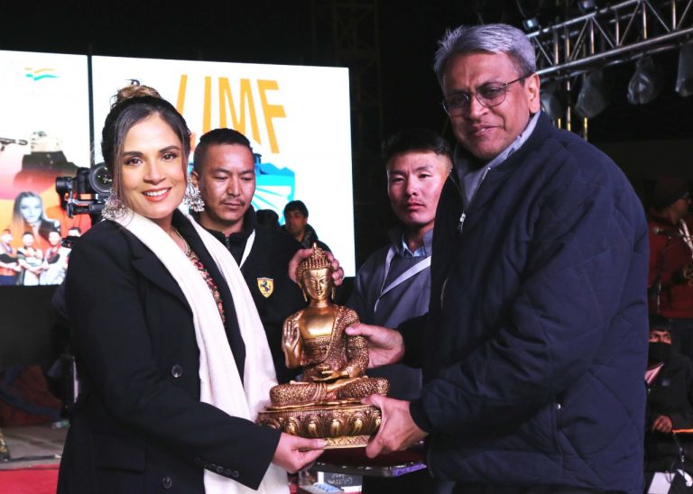 Richa Chadha was invited to Ladakh International Music Festival, praised the Army, but is now mocking the sacrifice of soldiers in Galwan
