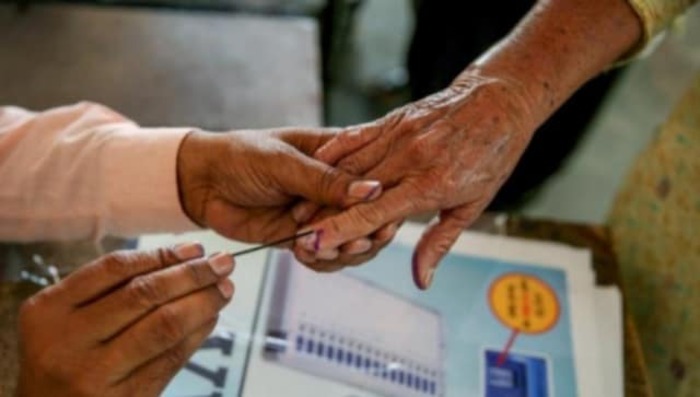 MCD elections: AAP wins 132, leads in 2, BJP secures 104 while Congress manages 9