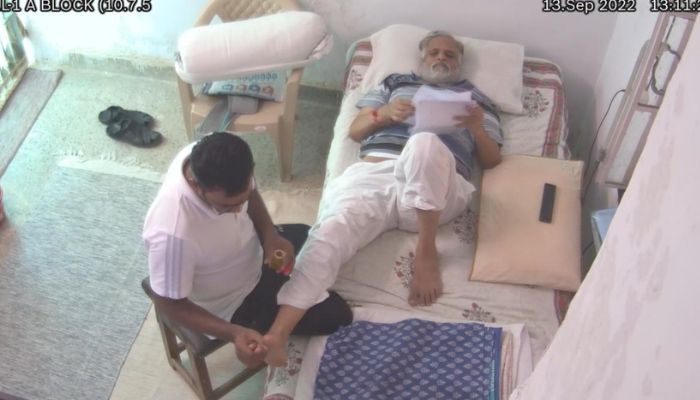 5 inmates coerced to give services to Satyendar Jain, were threatened with torture: How Inquiry Committee exposes Satyendar Jain, Manish Sisodia