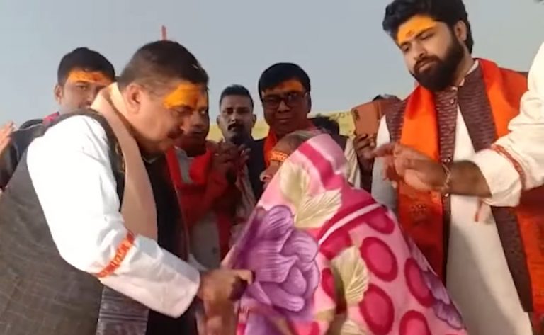 Chaos at a blanket distribution event of Suvendu Adhikari in Asansol, three people trampled to death