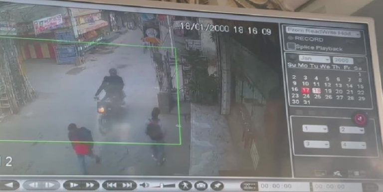 Delhi: 17-year-old girl attacked with acid by two bike-borne attackers, one arrested