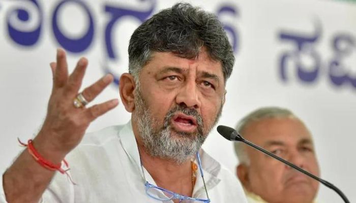 Congress leader DK Shivakumar gives clean chit to the Mangaluru blast accused who had ISIS connections, BJP condemns his statements