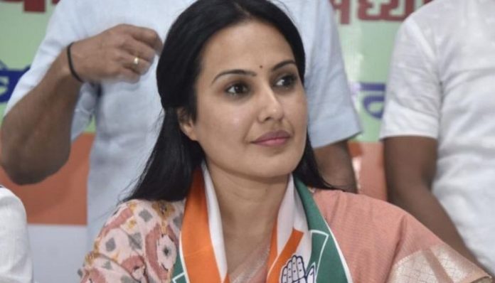 kamya punjabi