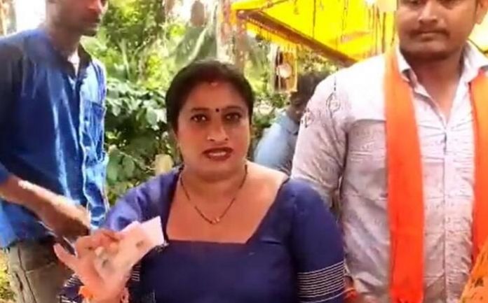 Karnataka: Hindu groups conduct boycott campaign against Muslim traders near Hindu temples