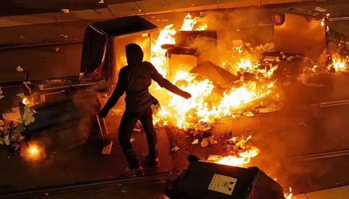 Moroccan Fans rioted in France