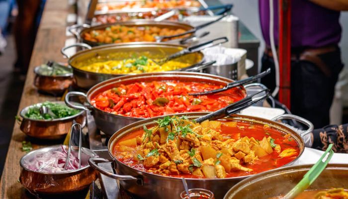 Viral video: MBA student gatecrashes a wedding in Bhopal, forced to wash dishes after being caught
