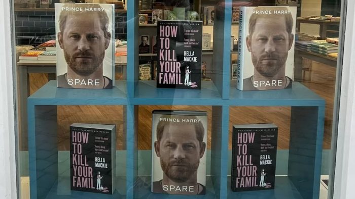 Prince Harry’s memoir Spare displayed next to ‘How to Kill Your Family’, pic viral