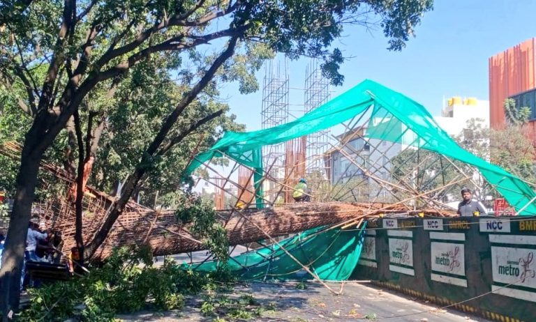 Bengaluru: Under construction pillar for Metro Rail collapses on a family of 4, mother-son killed, 2 others injured