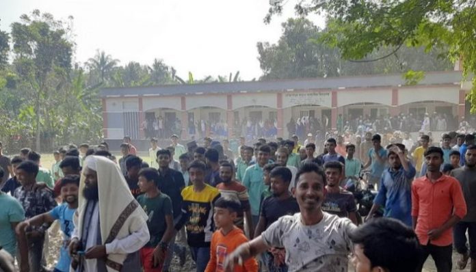 Bangladesh: Hindu teacher suspended after being accused of blasphemy by Muslim students. Here is what we know so far